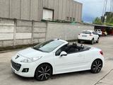 Peugeot 207 1.6 8V HDi 112CV CC Tecno - Peugeot 207 aus 2010: Hdi