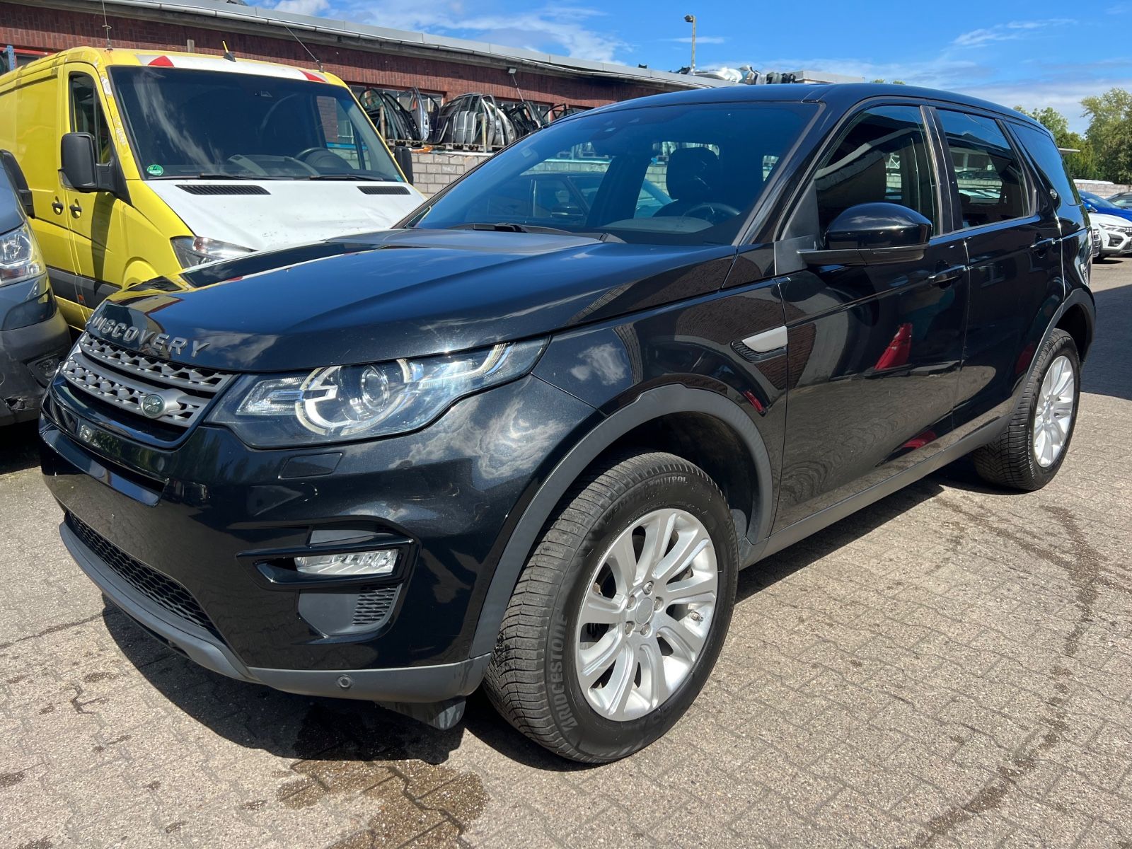 Land-Rover Discovery - 1