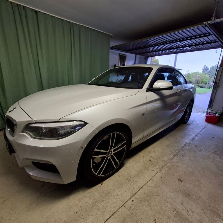 Image of BMW 230