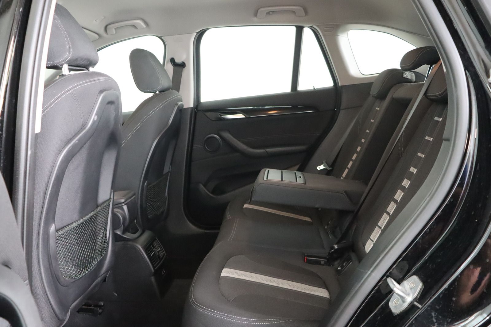 Fahrzeugabbildung BMW X1 xDrive18d * LED * Navi * RFK