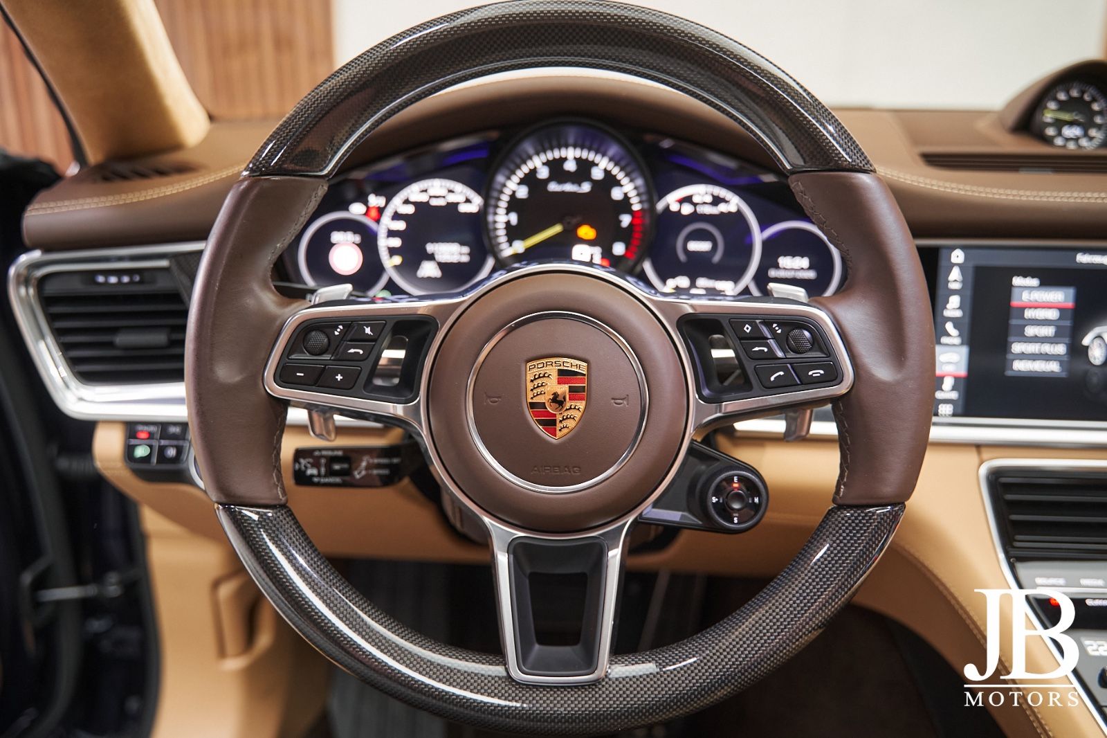 Fahrzeugabbildung Porsche Panamera Turbo S E-Hybrid Burmester 360° TV