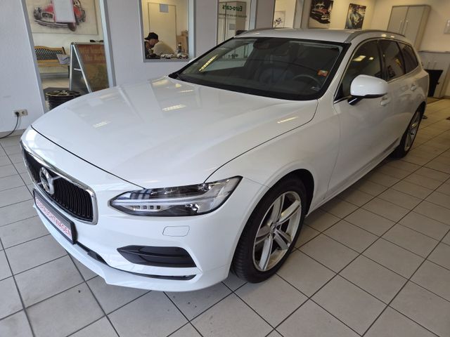 Volvo V90 Kombi Momentum AWD / GEPFLEGT / MWST