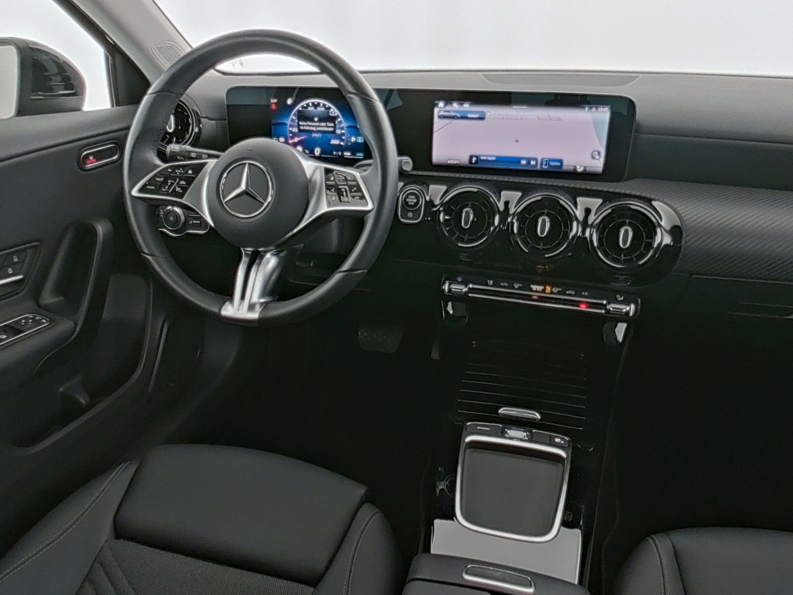 Mercedes-Benz A 180 - Bild 16