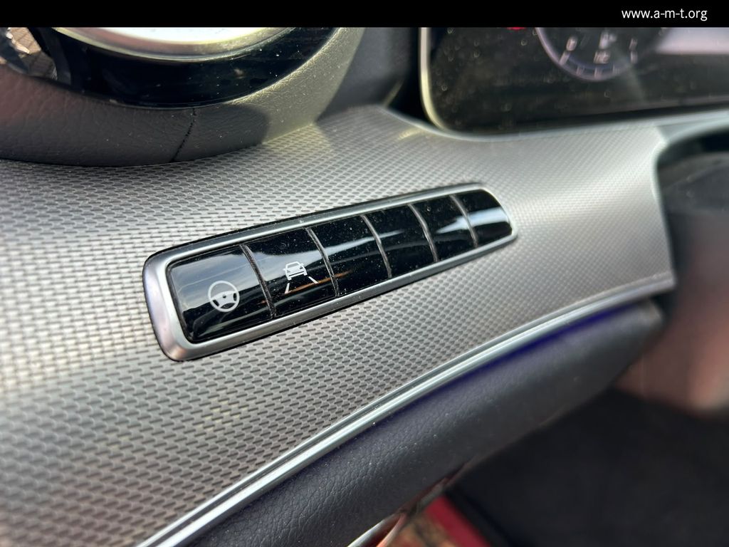 MERCEDES-BENZ E 400