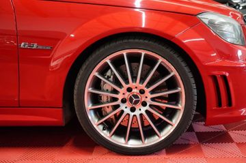 Mercedes C 63 AMG - 7
