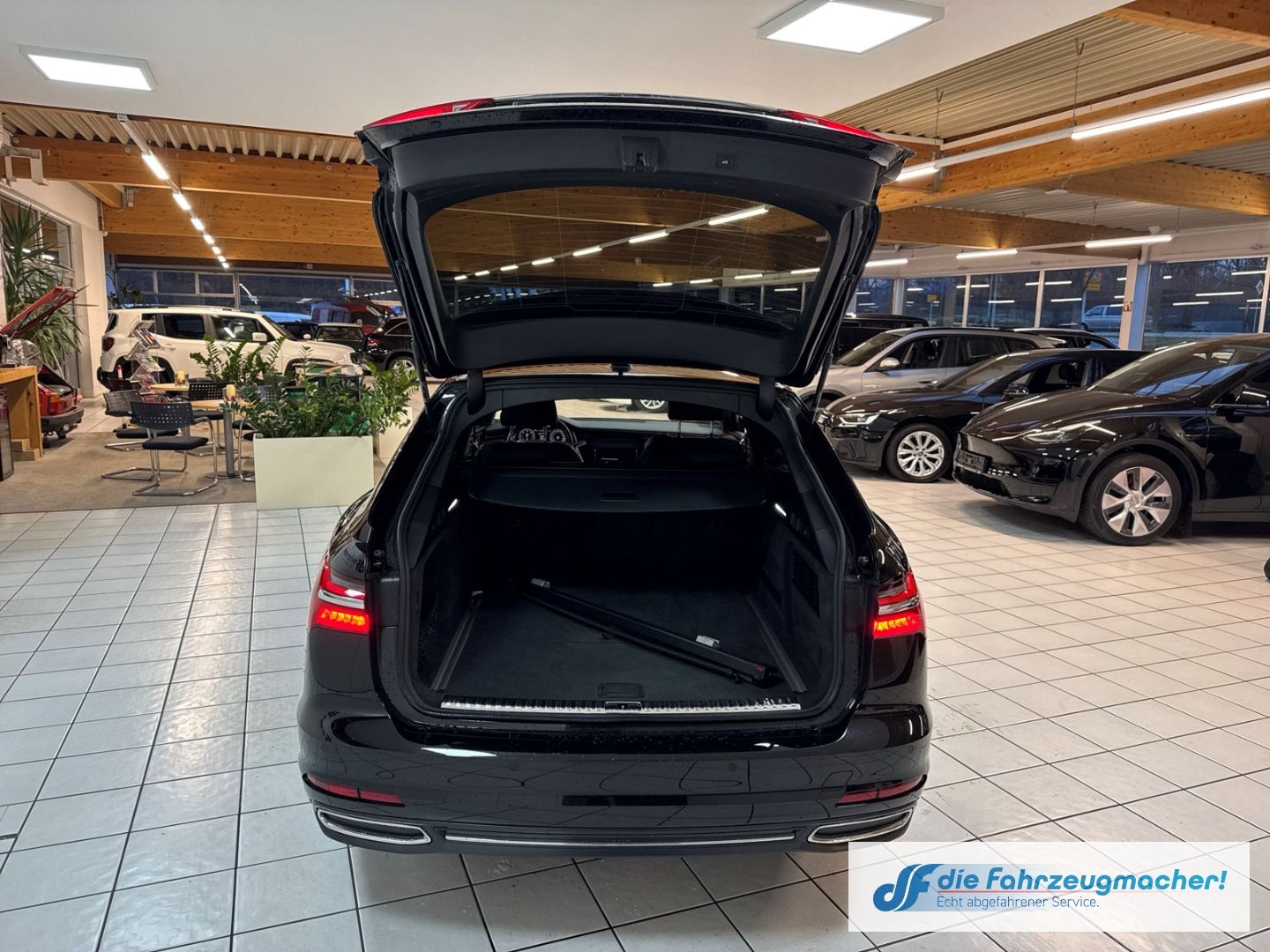 Fahrzeugabbildung Audi A6 Avant 40 TDI quattro sport S-line Sportpaket