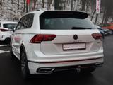 Volkswagen Tiguan 2.0 TDI R-Line 4Motion LED Navi ACC AHK - VW Tiguan Gebrauchtwagen