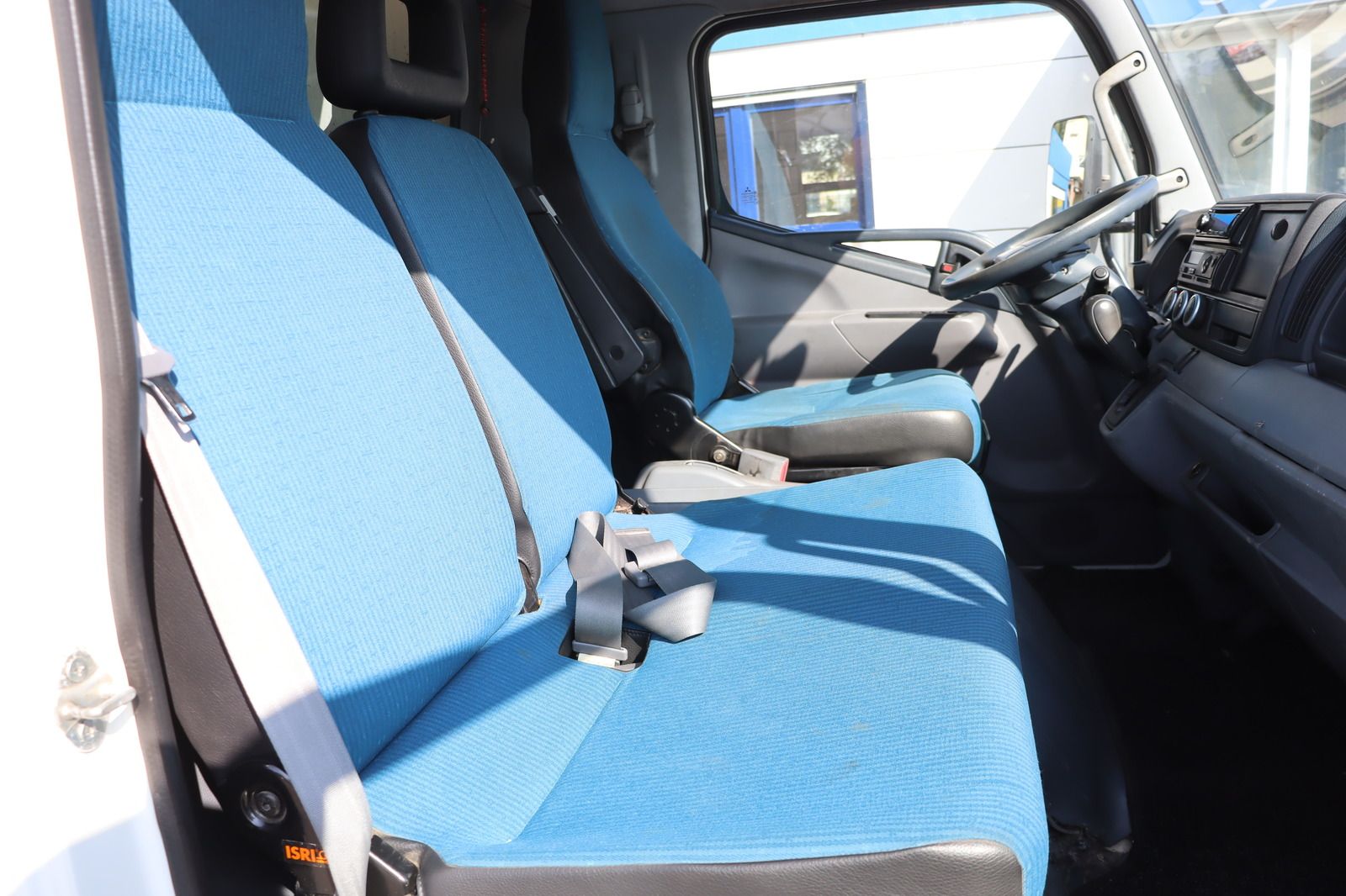 Fahrzeugabbildung Mitsubishi Fuso Canter Duohic 7L15 Plane Ladebordwand
