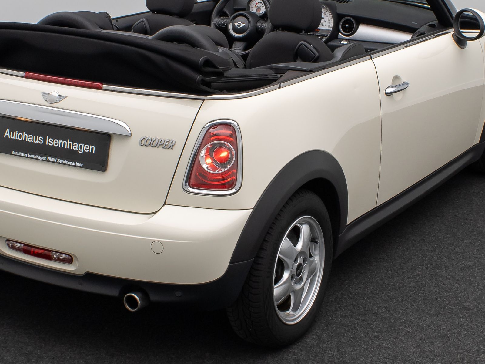 Fahrzeugabbildung MINI Cooper Cabrio PDC Lederlenkrad Sitzhzng MP3 LM
