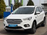 Ford Kuga Titanium 4X4 Allrad Navi Leder LEDs Kamera - Ford Kuga Titanium mit Diesel-Antrieb