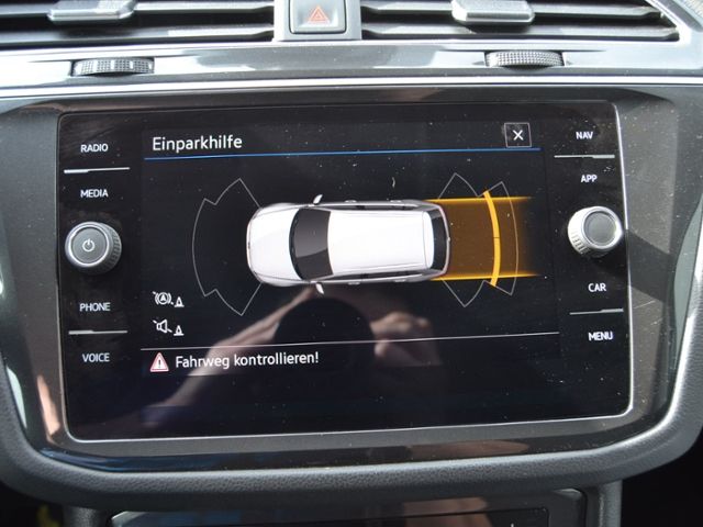 Tiguan 2.0 TDI Life AHK/LED/17-ZOLL/NAVI+VZE/BUS