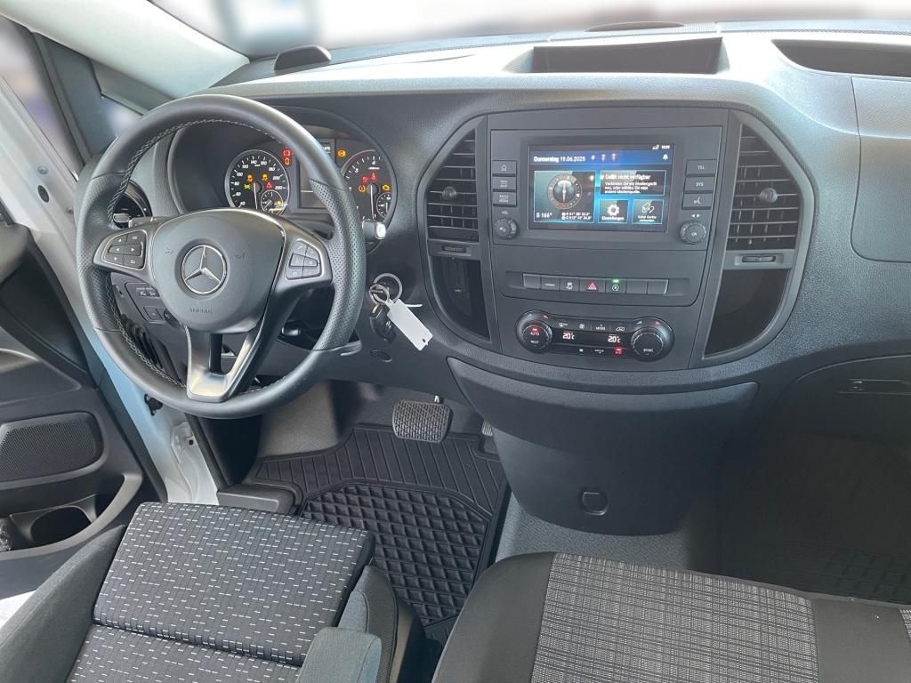 Fahrzeugabbildung Mercedes-Benz Vito 114 Kasten lang 4x4 AHK, LED, Distronic