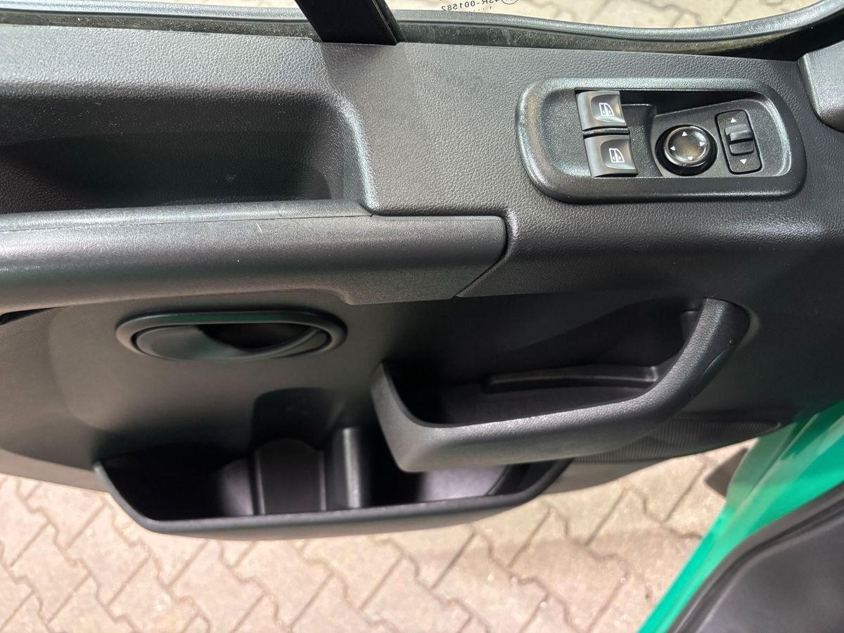 Fahrzeugabbildung Opel Movano B HKa L2H2 3,5t#Klima#PDC