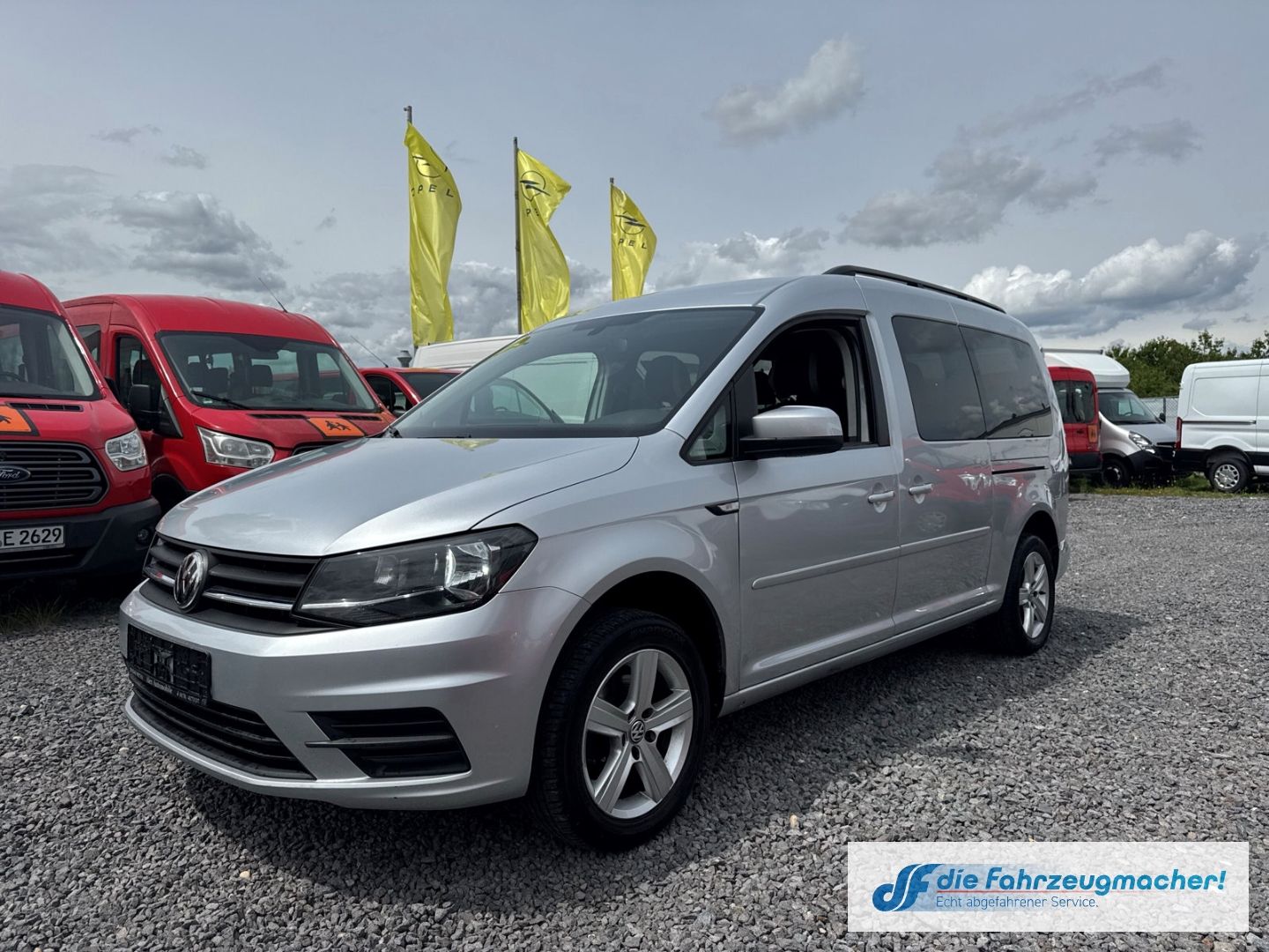 Fahrzeugabbildung Volkswagen Caddy Maxi Trendline BMT Mehrzonenklima *EXPORT