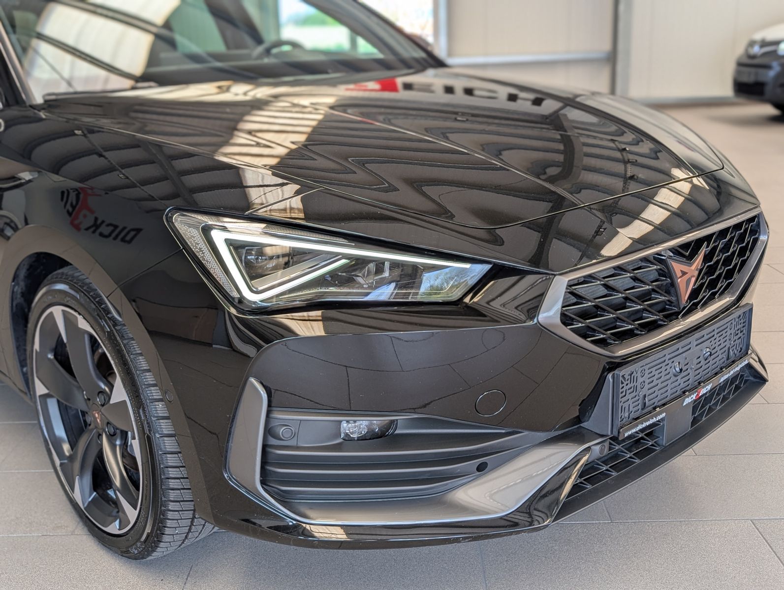 Fahrzeugabbildung CUPRA Leon 1.5eTSI DSG Matrix Kamera Vision+ Full Link