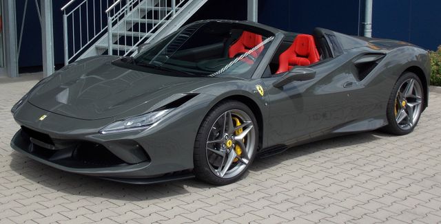 Ferrari F8 Spider Carbon / Lift / Racing Seats