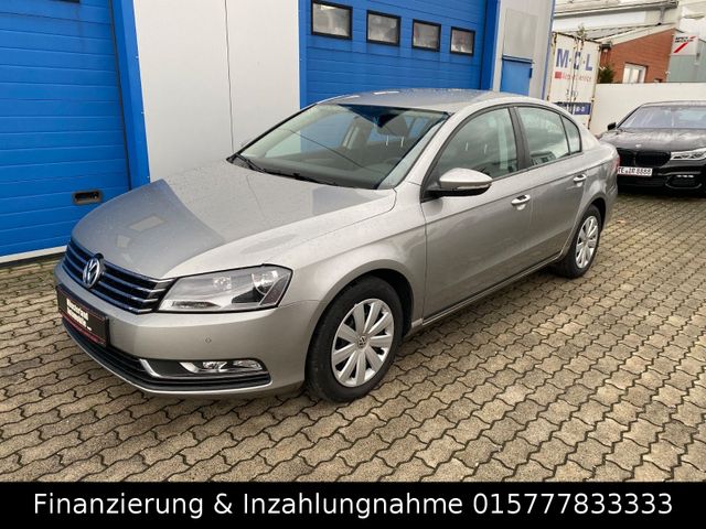 Volkswagen Passat Lim. BlueMotion Einparkhilfe Sitzheizung