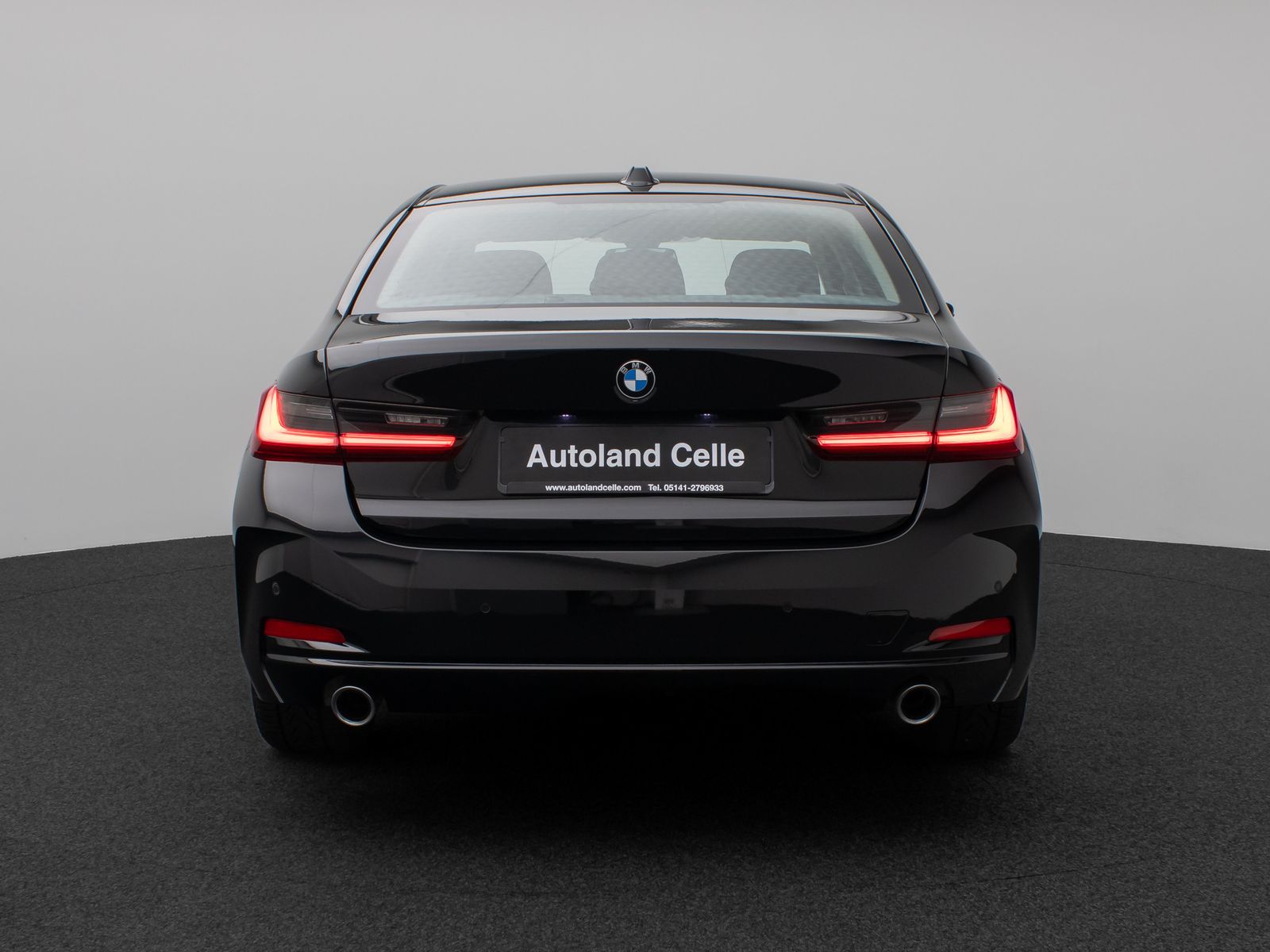 Fahrzeugabbildung BMW 318i DAB PDC Widscreen Geschwindigkeitsreg LED