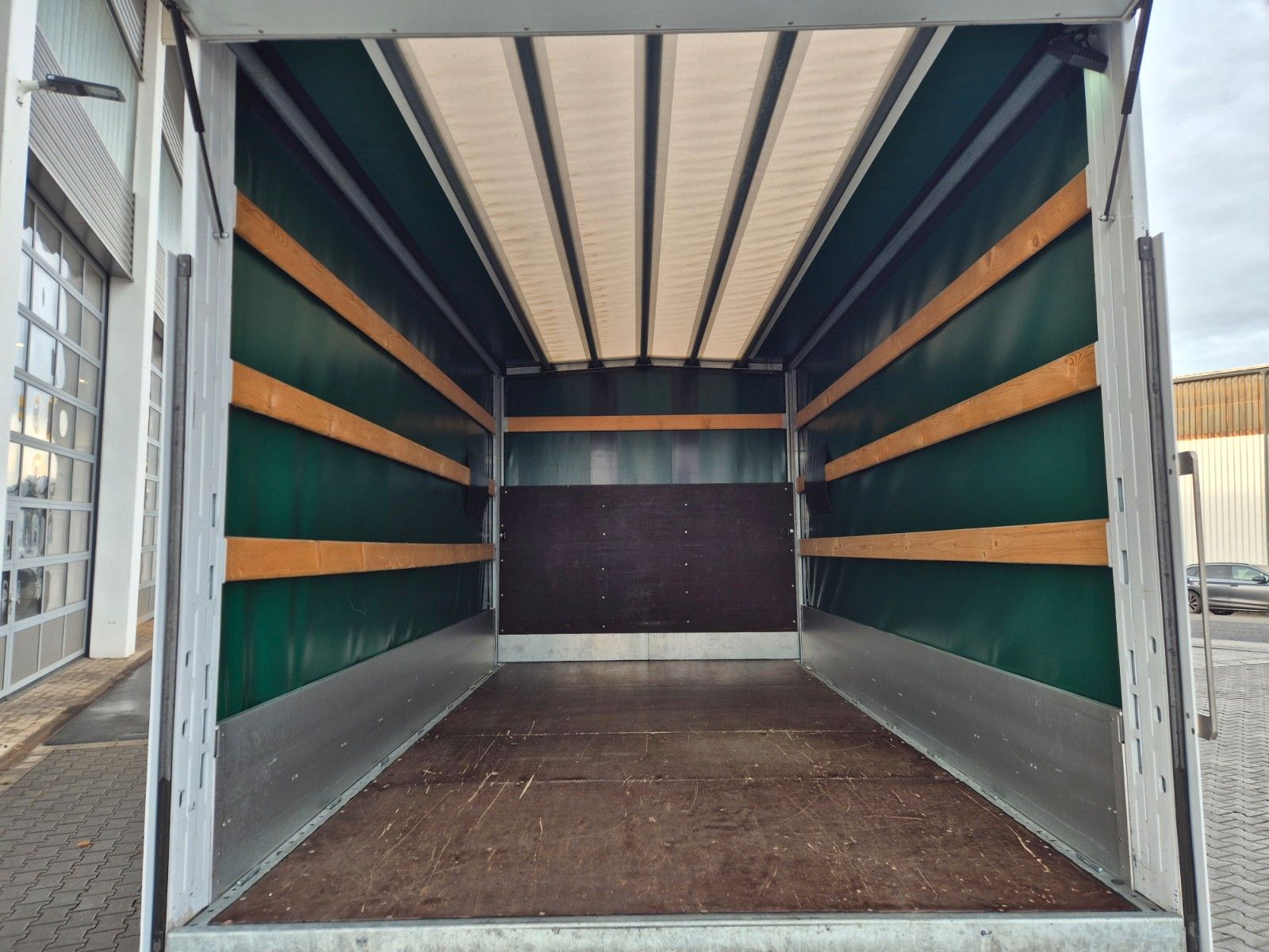 Fahrzeugabbildung Mitsubishi Canter 7C15 LBW Klima Navi Kamera AHK