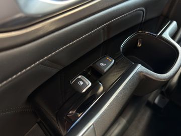 Kia Sorento 2.2D Platinum AWD DCT8 Glasdach 7 Sitzer