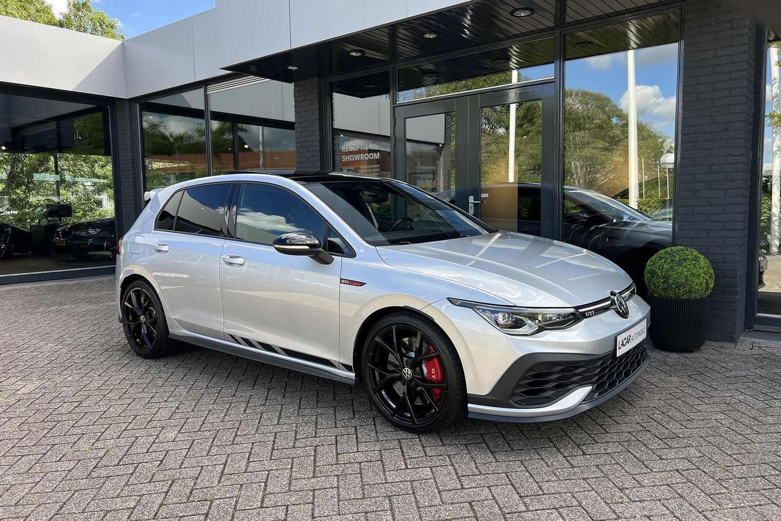 Volkswagen Golf 2.0 TSI GTI CLUBSPORT/PANO//NURB/IQ-LIGHT imagem 3
