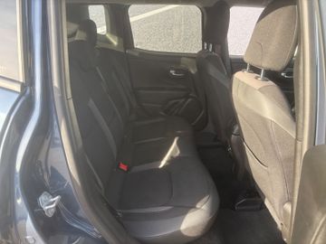 Fahrzeugabbildung Jeep Renegade Limited 4xe ACC Kam PDC Navi uvm