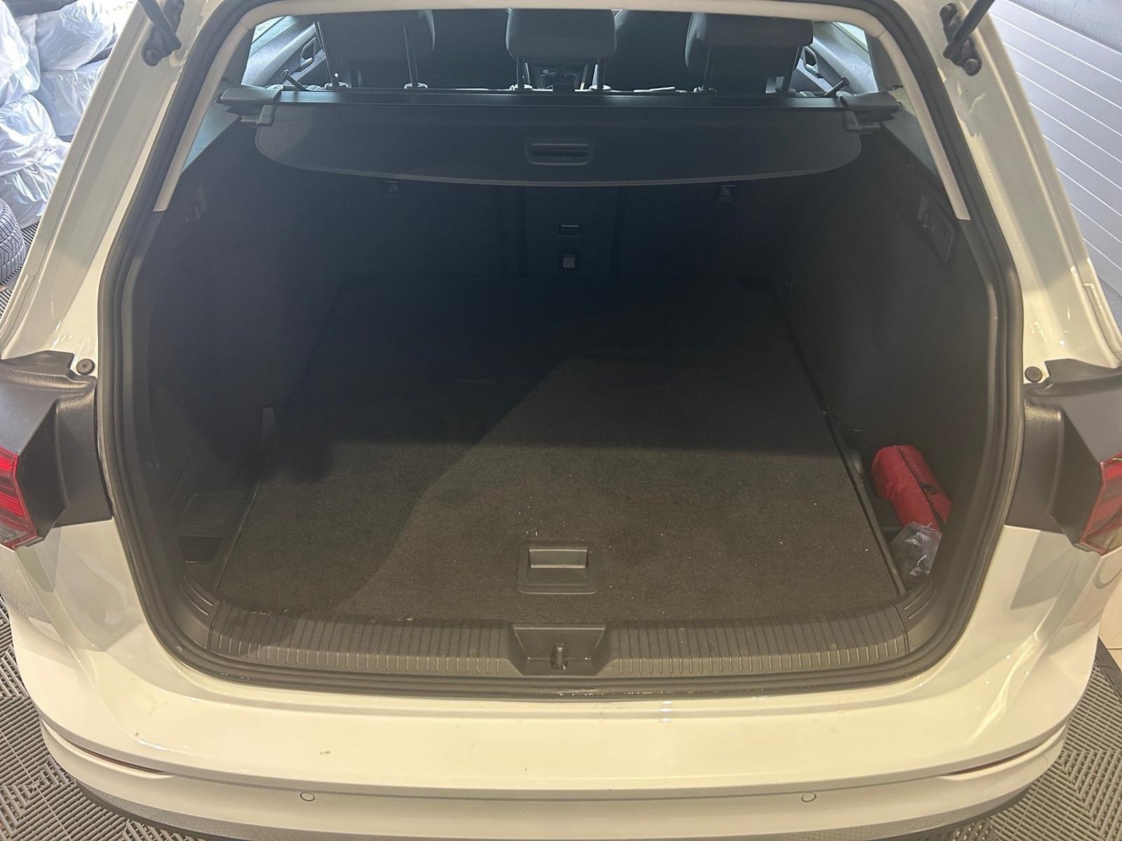 Volkswagen Golf VIII Variant 2.0 TDI Life *LED*NAVI*PDC*, миниатюра 16