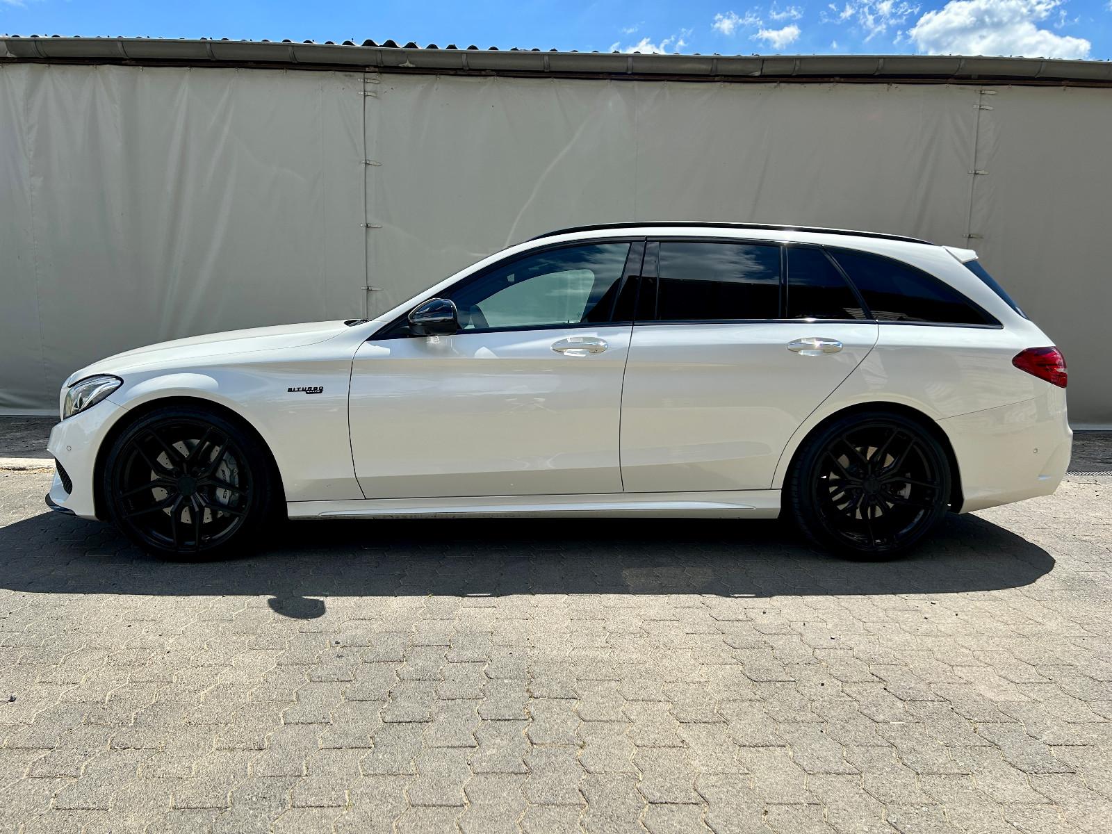 Mercedes-Benz C 43 AMG 4MATIC*LED*AHK*PANO*360*LEDER*RADAR*20"