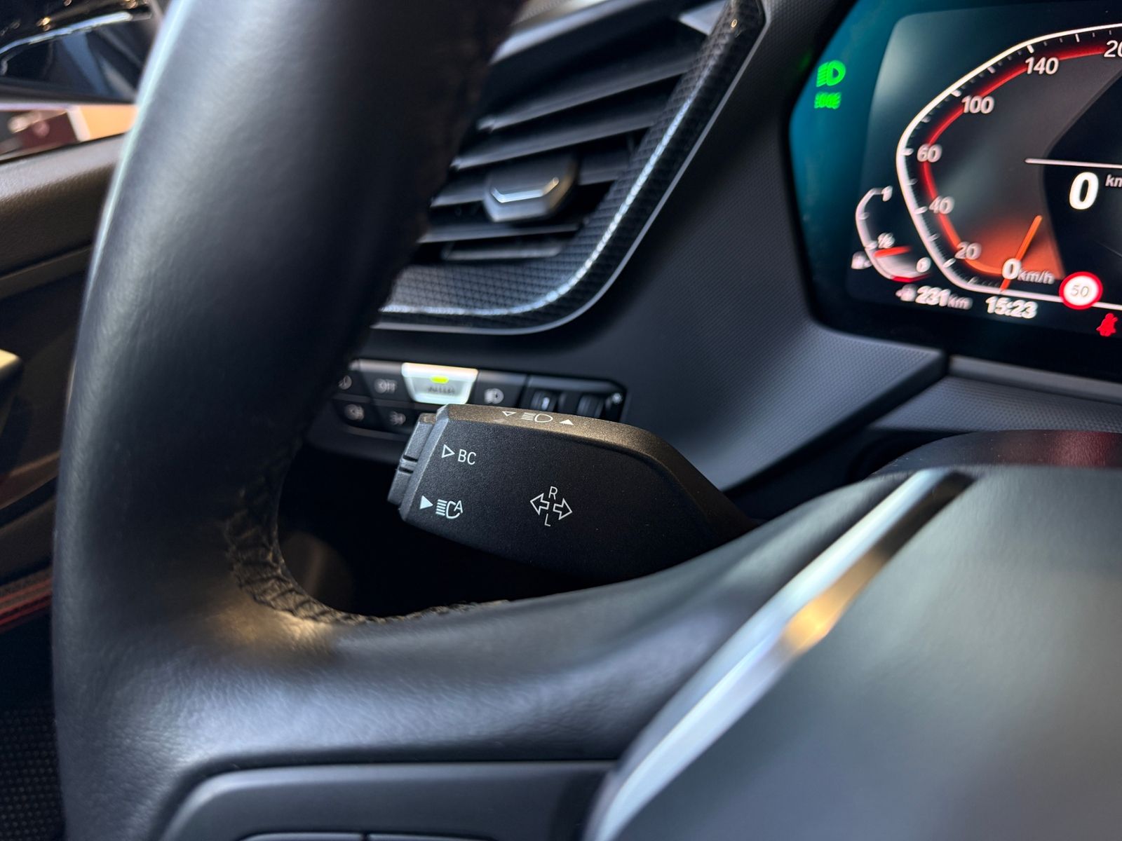 Fahrzeugabbildung BMW 120 i Sport Line LED NAVI ALU