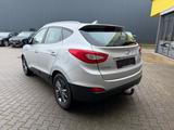 Hyundai ix35 FIFA World Cup Edition 2WD/KLIMA/SHZ/AHK - silberne Hyundai ix35
