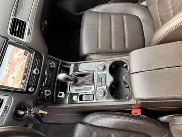 Bild 18 VW Touareg R-line*4Mo*Luftfederung*Leder*Navi*Pano*