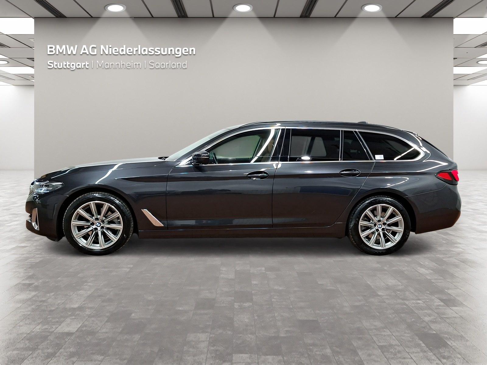 BMW 520d xDrive Touring AHK Driv.Assist.Prof Kamera