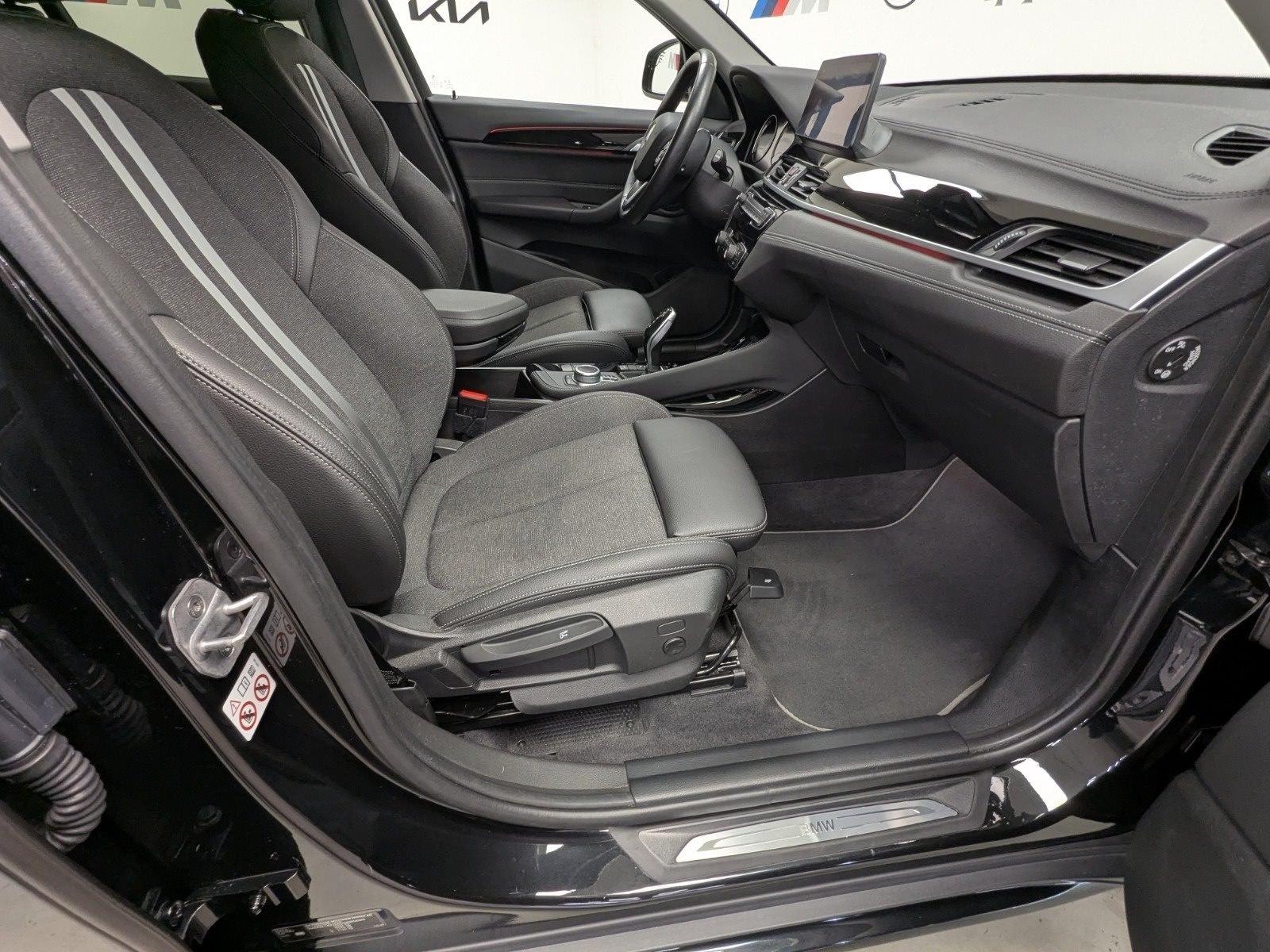 BMW X1 xDrive20d Sport Line HUD RFK DA PA NAVI LED P, миниатюра 7