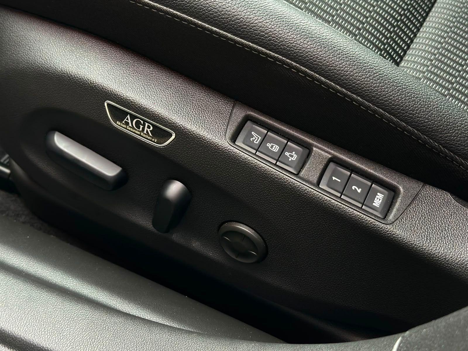 Opel Insignia 2.0CDTI BUSINESS LED#MEMORY#MASSAGE#LH