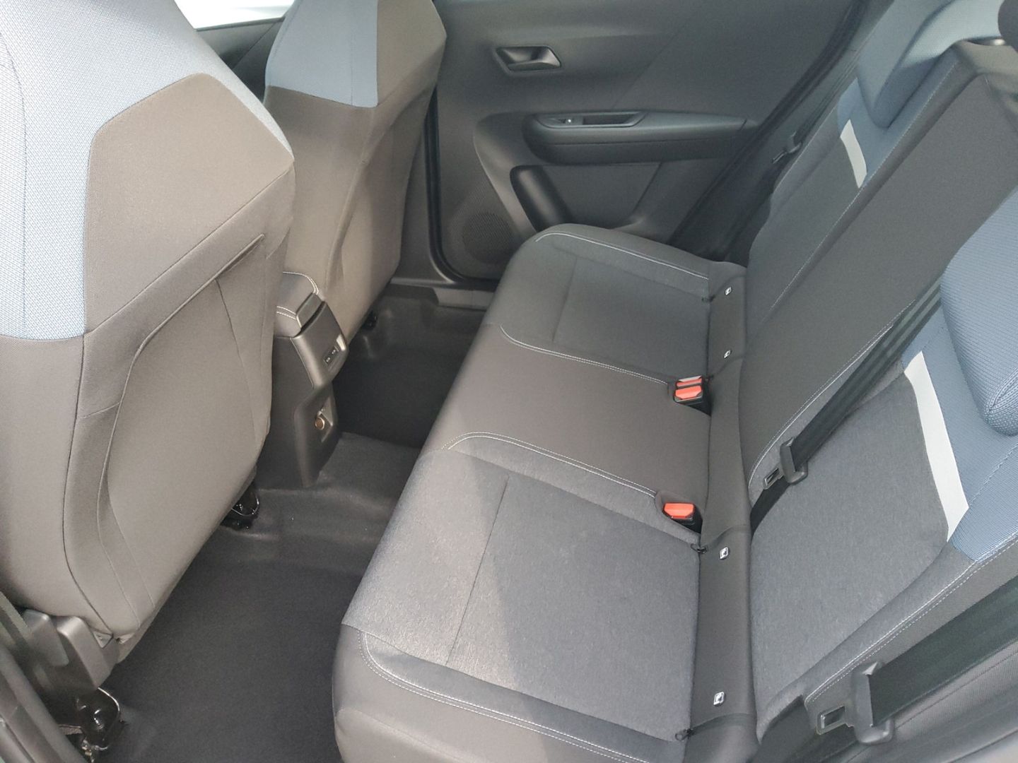 Fahrzeugabbildung Opel Frontera Edition, Tech-Paket, LED, Rückfahrkamer