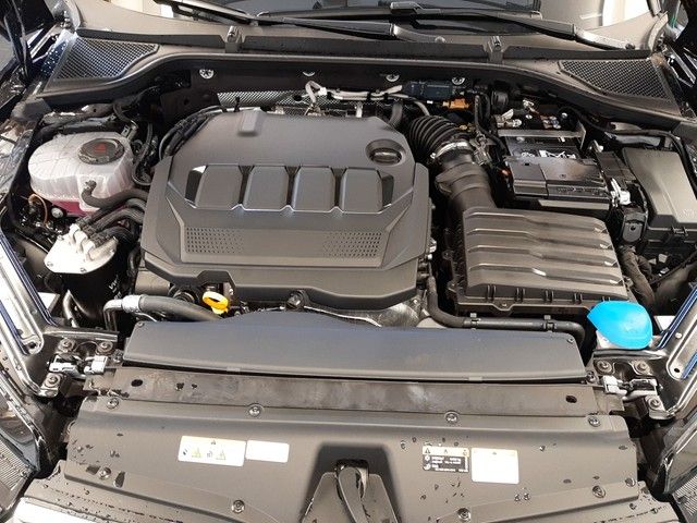 Fahrzeugabbildung Skoda Octavia Combi Selection 2.0TDI DSG Pano Navi