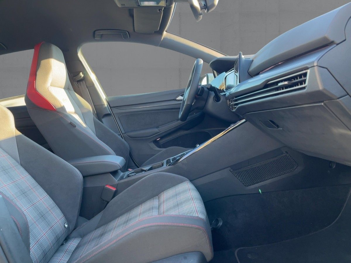Volkswagen Golf - Bild 12