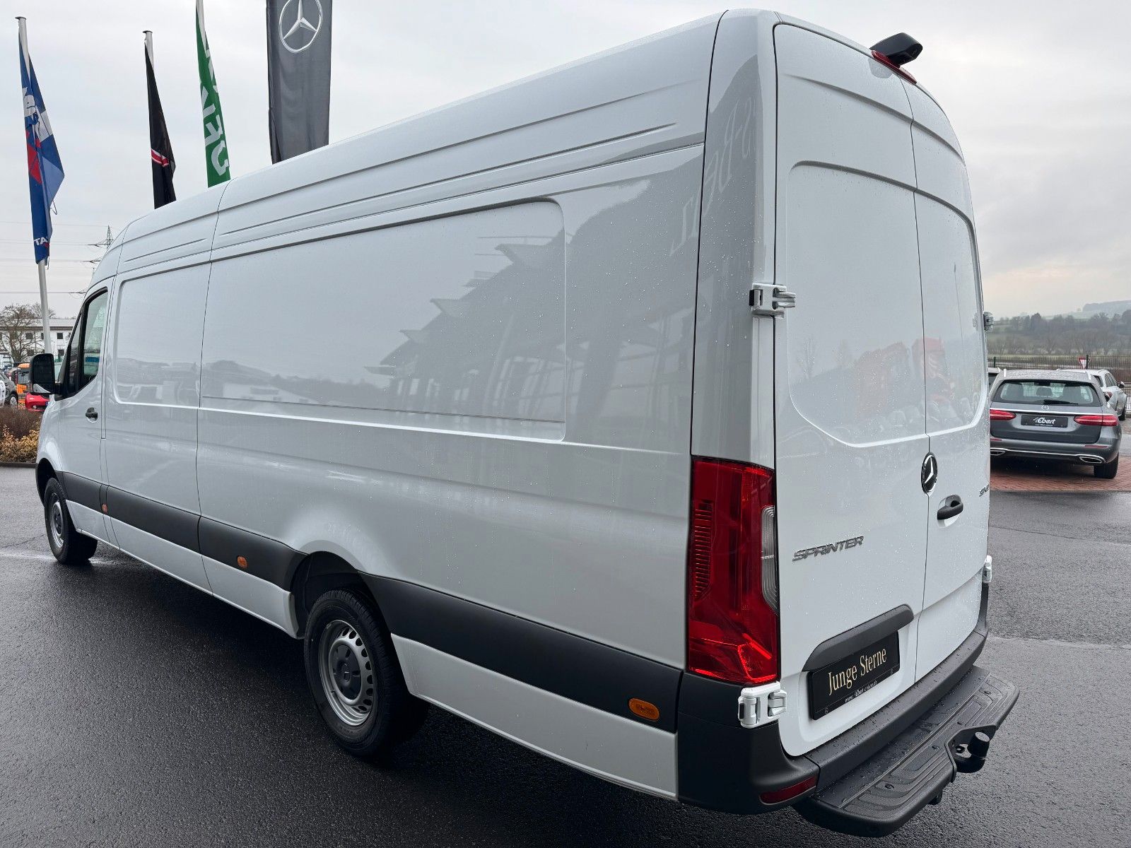 Fahrzeugabbildung Mercedes-Benz Sprinter 317 CDI Extralang AHK Klima Kamera