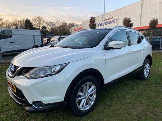 Nissan Qashqai 1.2 PREMIER EDITION/40.000KM/PANO/HLEER/