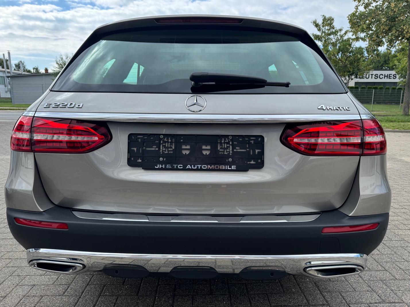 Mercedes-Benz E 220 d 4Matic All-Terrain/Avantg/Panorama/Distr