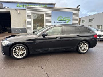 BMW 530 D Touring xDrive Sport Line+LED+StHz+Virtual