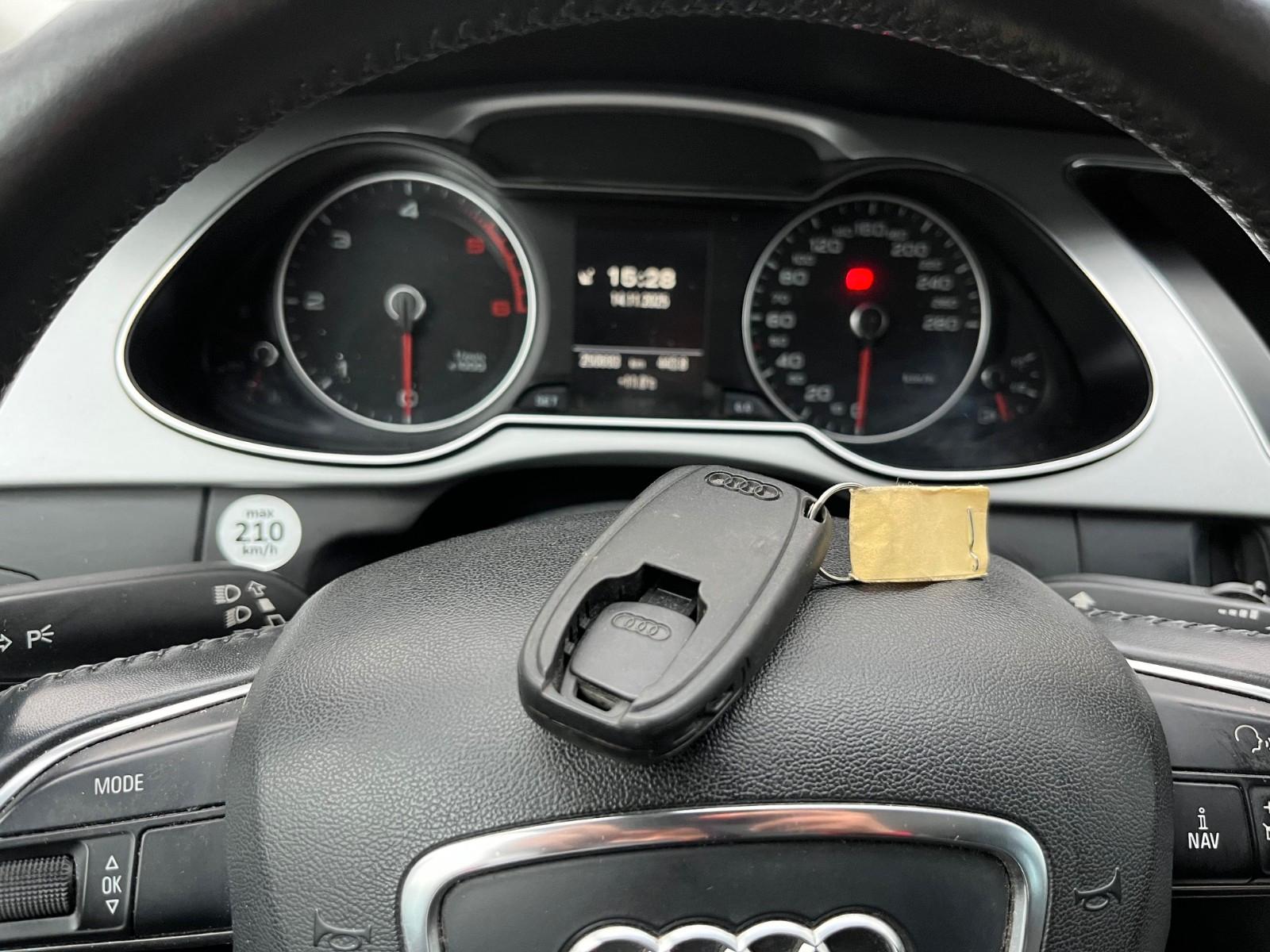 Audi A4 2.0tdi Avant Automatik*BiXenon*2.Hand*