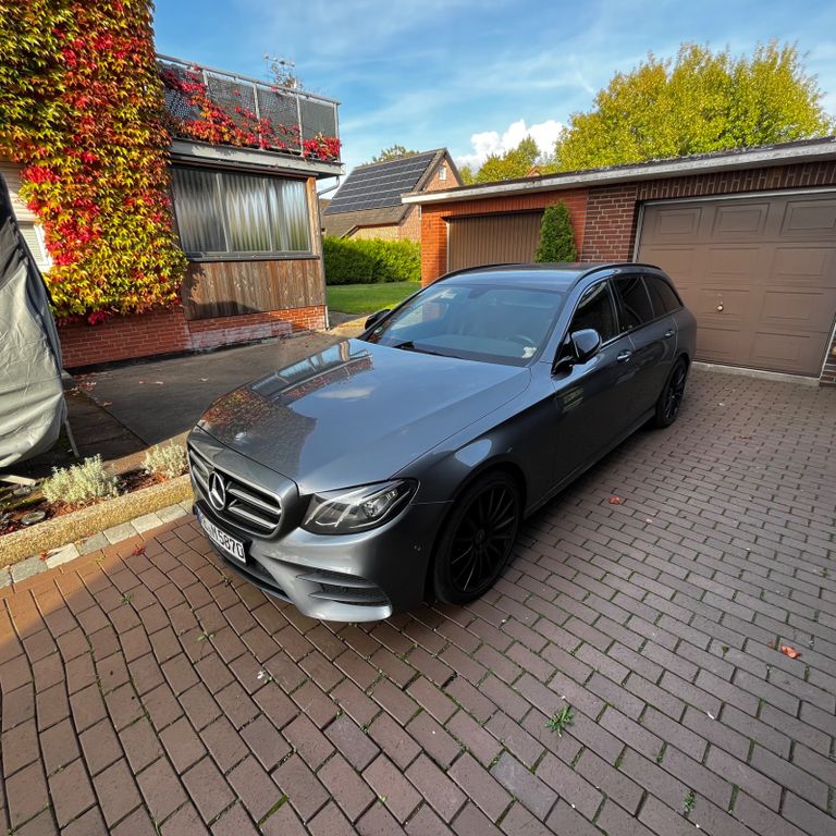 Image of Mercedes-Benz 220