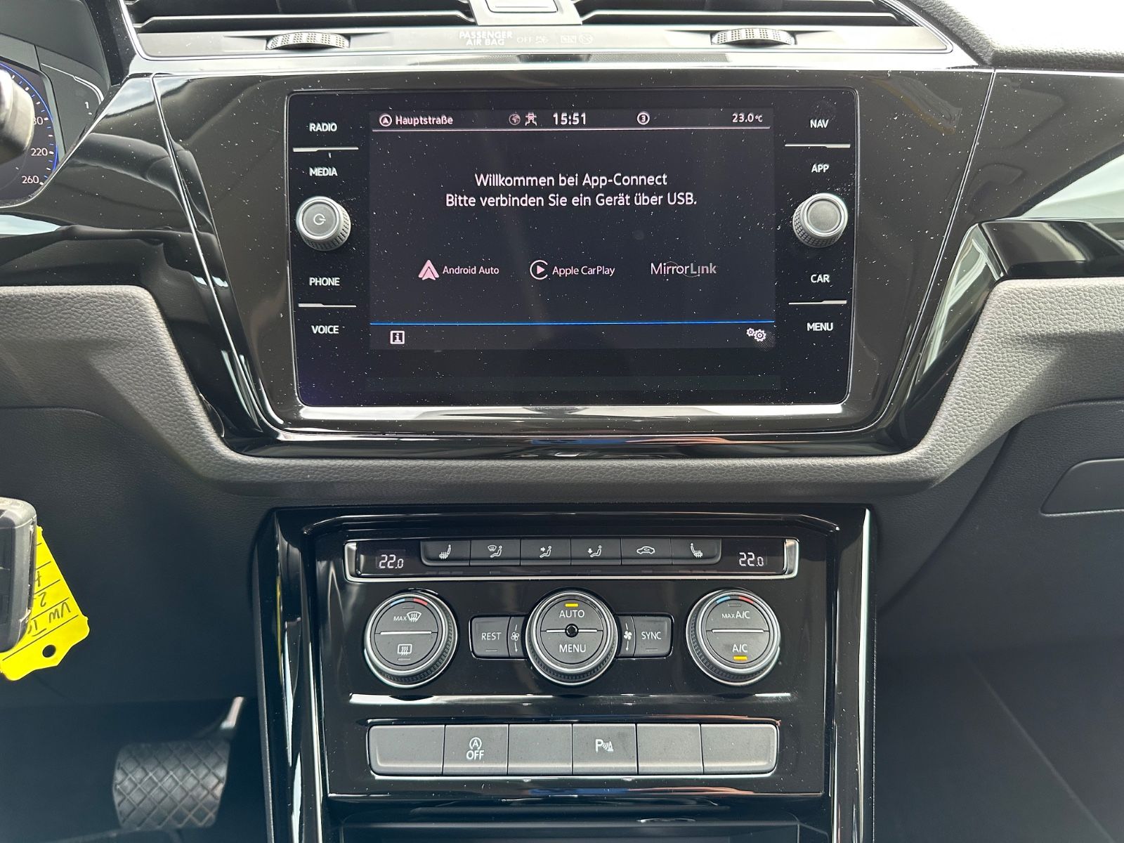 Fahrzeugabbildung Volkswagen Touran 2.0 TDI Highline DSG ACC/LED/Navi