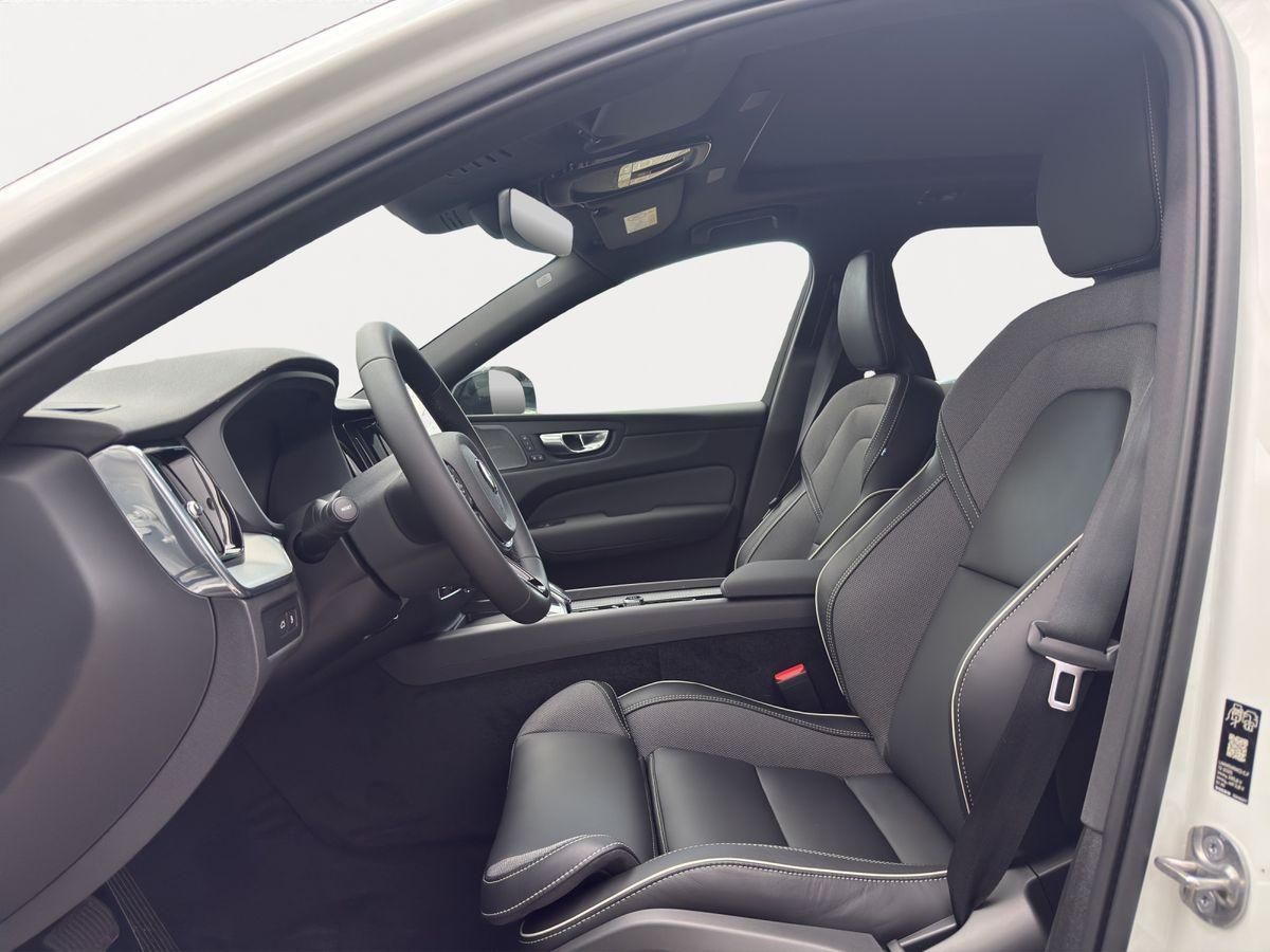 Volvo XC60 - Bild 12