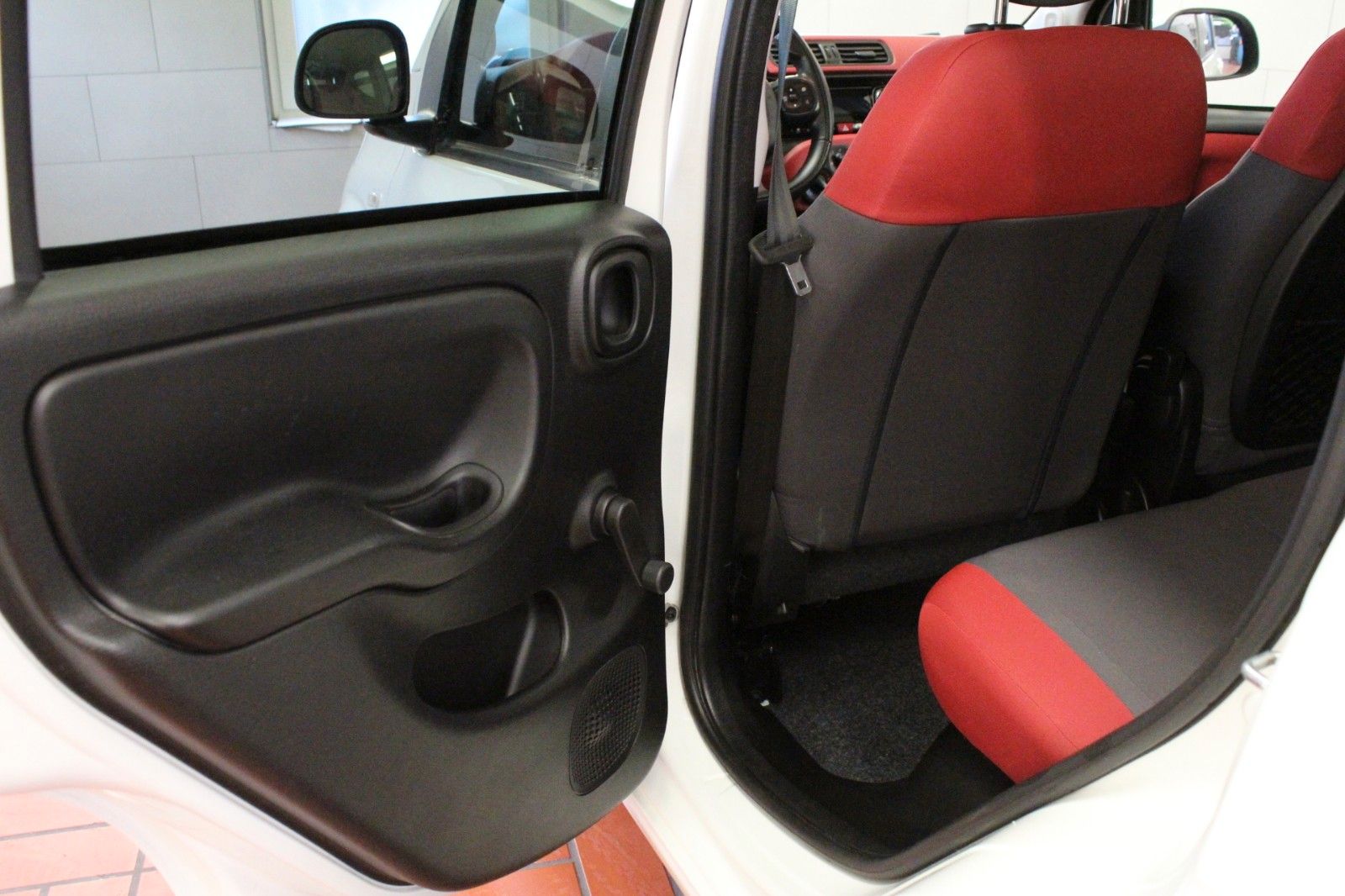 Fahrzeugabbildung Fiat Panda  Lounge 1.2