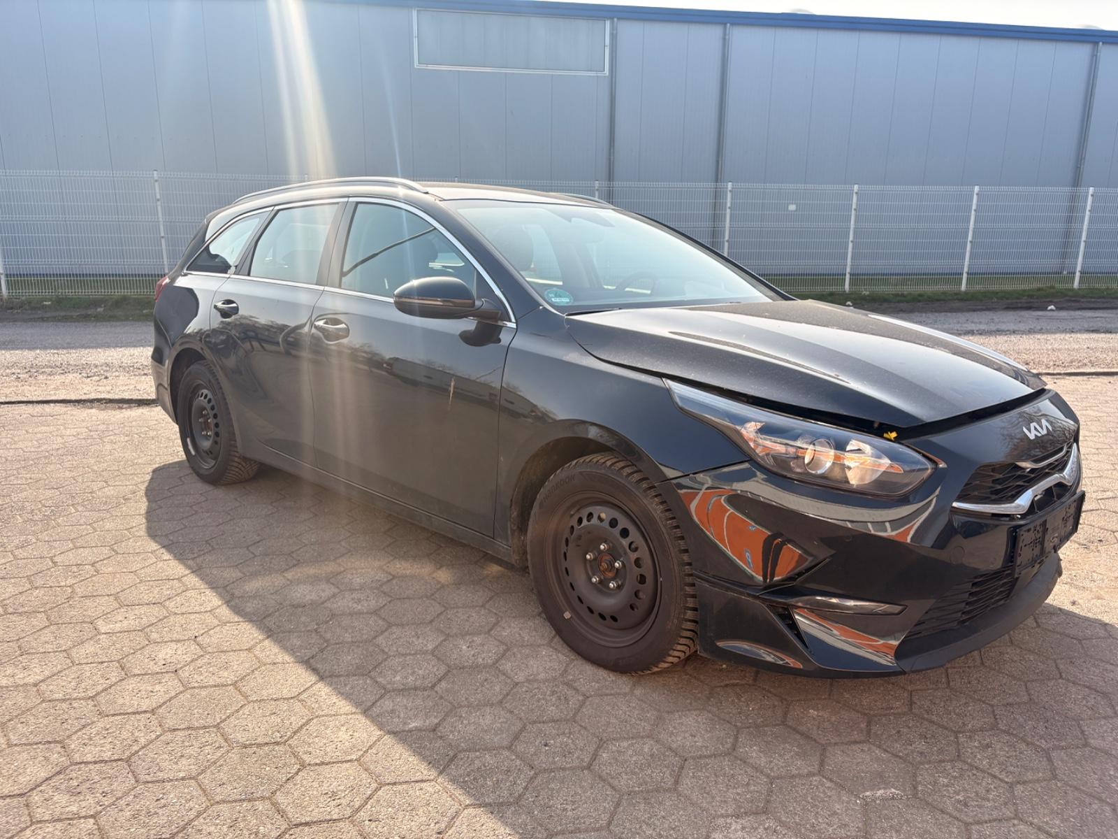 Kia ANDERE Ceed Sportswagon Ultimate Edition