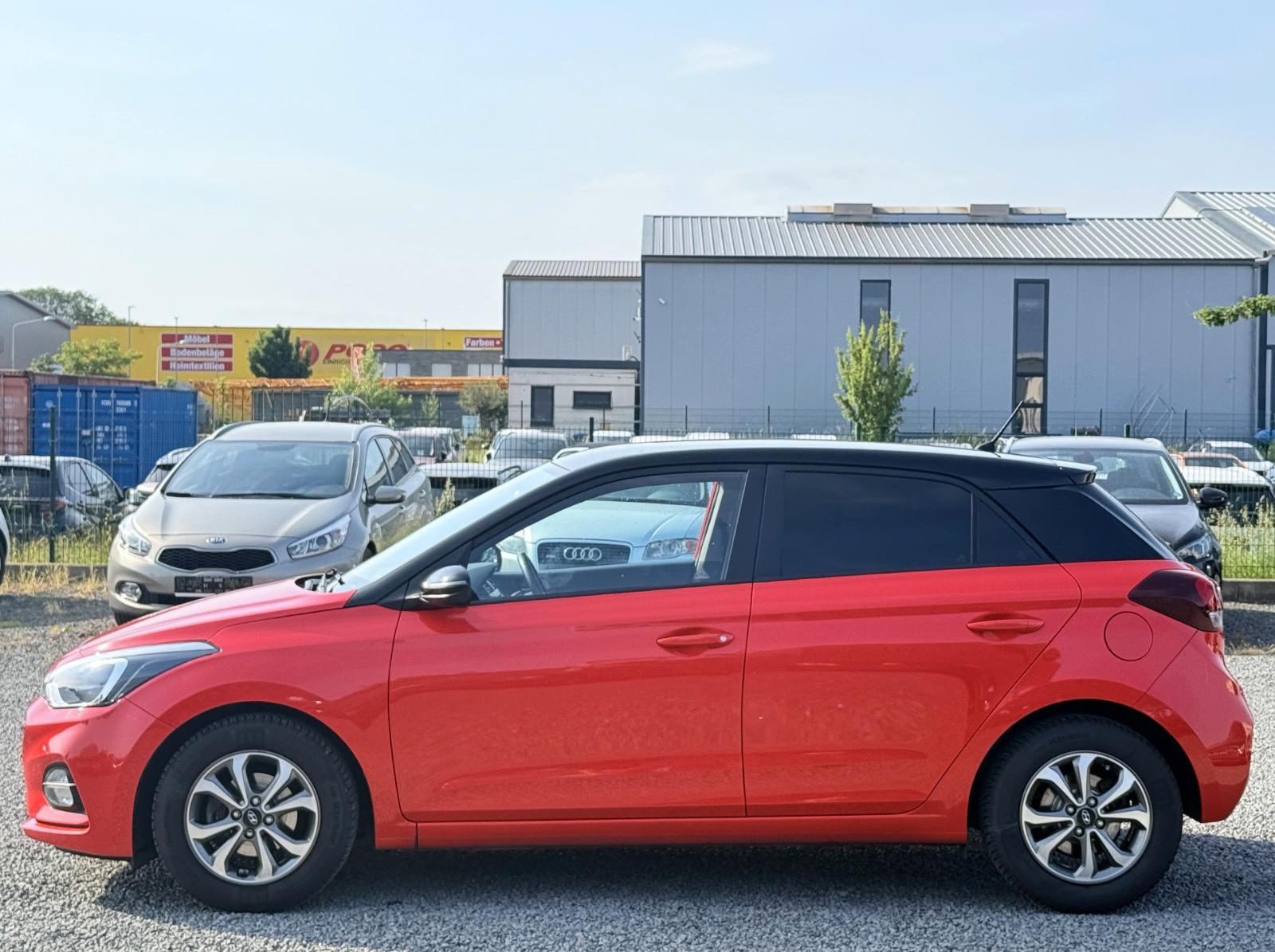 Hyundai i20 blue Sitzheizung+Lenkradheizung+PDC