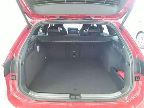 Passat Variant eHybrid R-LINE 200 kW AHK DCC HUD