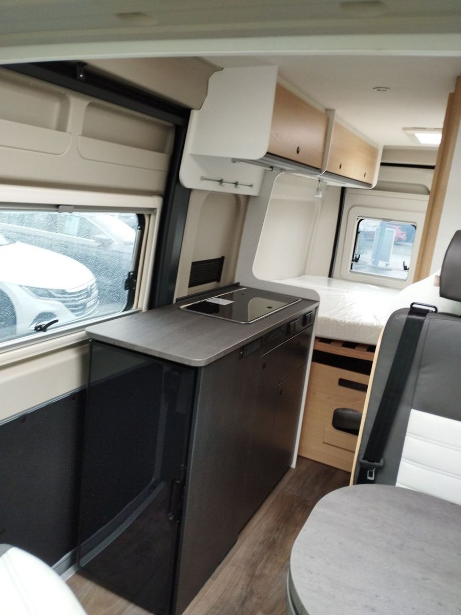 Fahrzeugabbildung Sunlight Adventure Cliff 600 Automatik, Dörr Edition, LTE